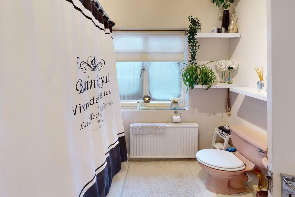 Spacious One Bedroom Flat West Hoathley 외부 사진